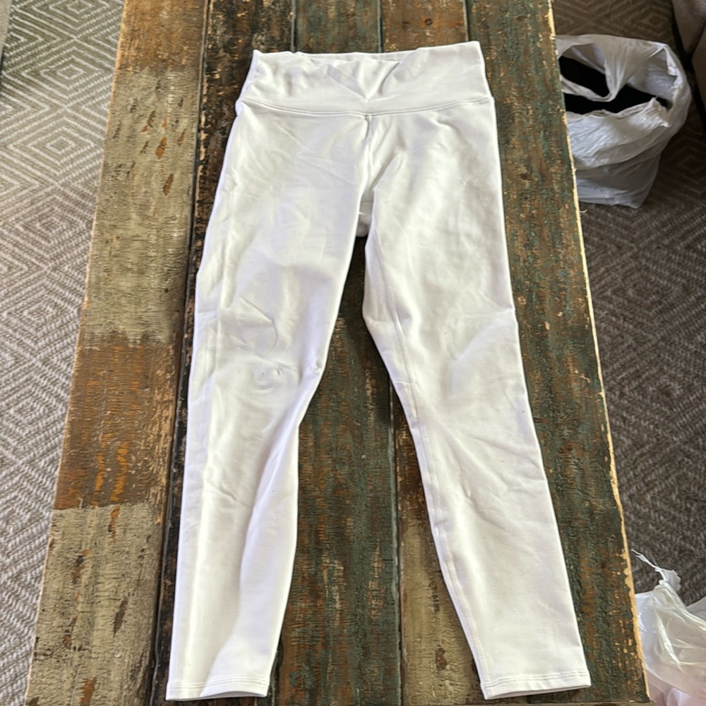 WHITE Fabletics power hold leggings
